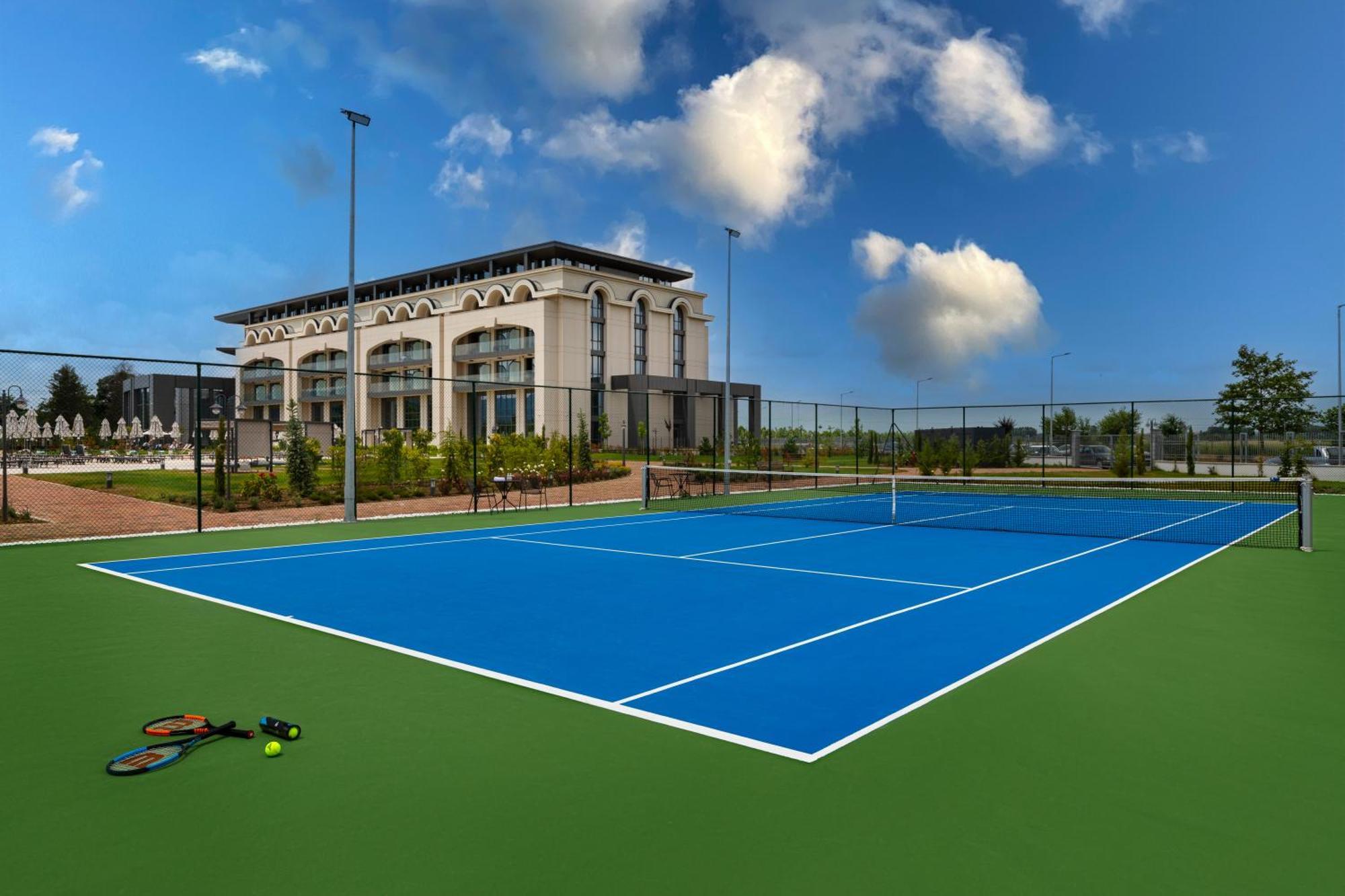 Kings' Valley Medical & Spa Hotel Kazanlŭk Buitenkant foto Tennis Club
